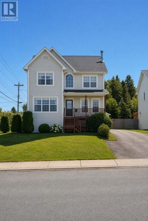 5 Yeager St, Gander, NL, A1V2S5 | Card Image