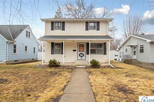 1105 S Payne St, New Ulm, MN, 56073-3612 | Card Image