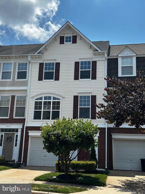 8025 Duck Pond Ter, MANASSAS, VA, 20111-5228 | Card Image
