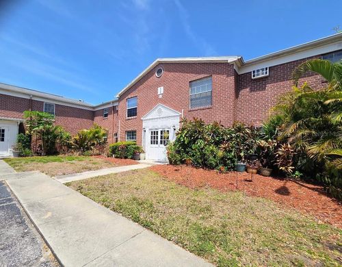 a-8580 9th Way N, ST PETERSBURG, FL, 33702-3361 | Card Image