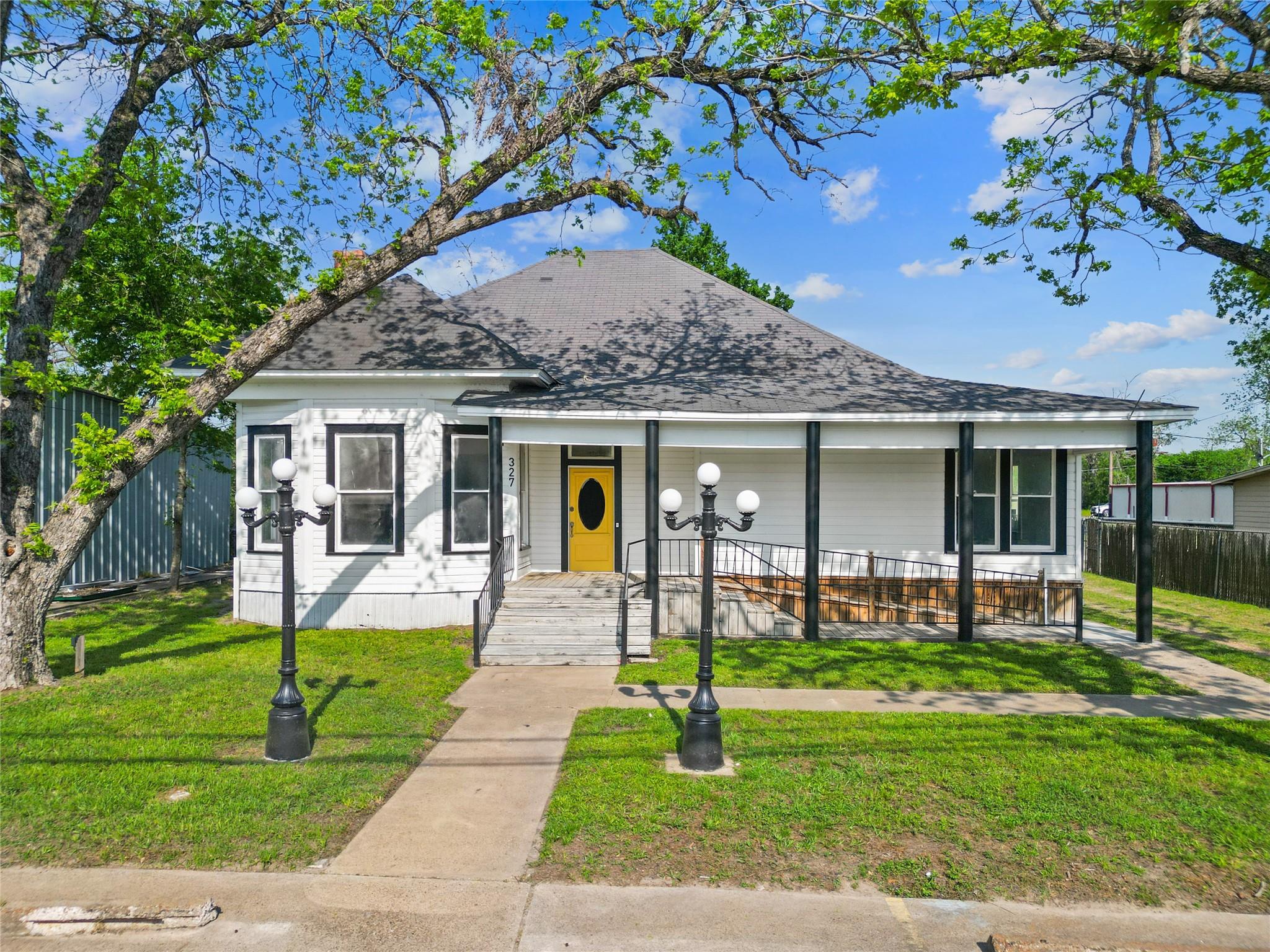 Residential Lease in Trinity