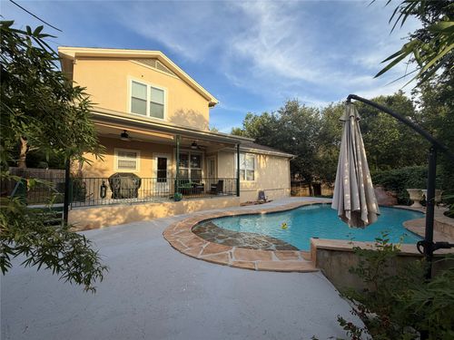 3200 Burks Ln, Austin, TX, 78732-2100 | Card Image