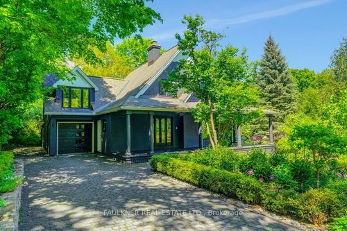 401 Wood Ave W, Rockcliffe, ON, K1M1J3 | Card Image