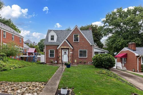 76 Kingston Ave, Crafton, PA, 15205-4531 | Card Image