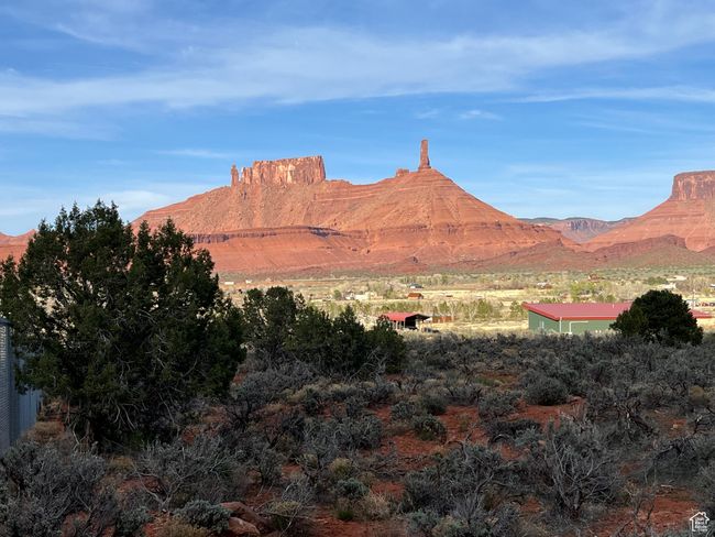 Mid -lot towards monuments | Image 14