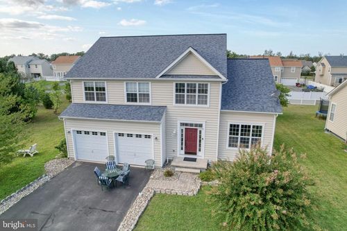 106 Ponds Edge Ct, FELTON, DE, 19943-7211 | Card Image