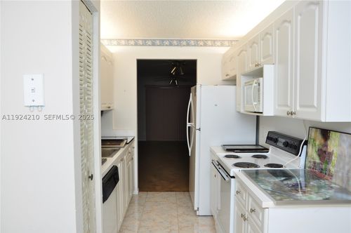 411u-13000 Sw 15th Ct, Pembroke Pines, FL, 33027-2421 | Card Image