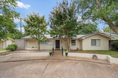 611 Westview Ave, Fort Worth, TX, 76107-1631 | Card Image