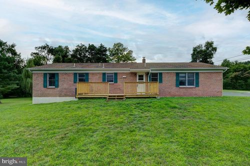 12 Longstreet Dr, EAST BERLIN, PA, 17316-9346 | Card Image