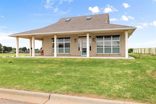 1025 N Johnny Klaassen Ave, Hydro, OK, 73048-0017 | Card Image