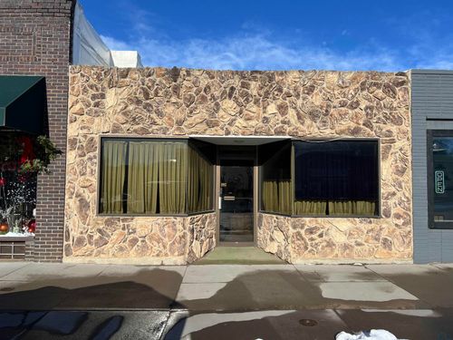 110 E Main St, Vermillion, SD, 57069-2201 | Card Image