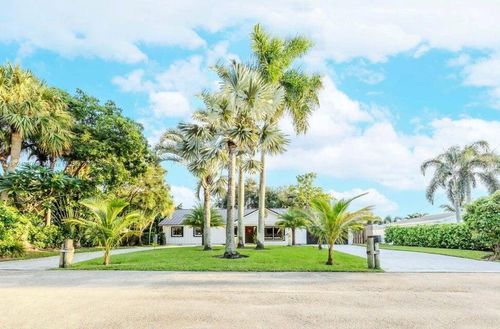 2024 Palmetto Rd, West Palm Beach, FL, 33406-5301 | Card Image
