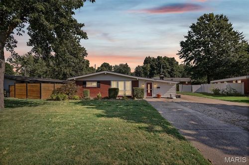 803 Amherst Dr, East Alton, IL, 62024-1606 | Card Image