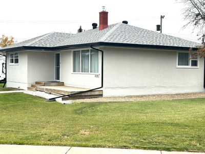 5116 49 Ave, House detached with 4 bedrooms, 1 bathrooms and 4 parking in Forestburg AB | Image 3