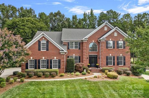 10434 Devonshire Dr, Huntersville, NC, 28078-6107 | Card Image