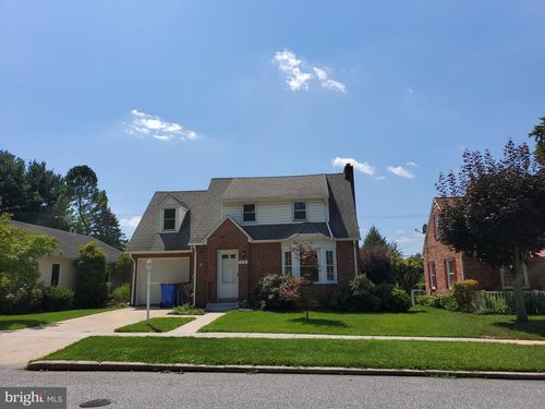 212 Pinehurst Rd, YORK, PA, 17402-3040 | Card Image