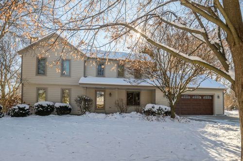 2817030 Huntington Ct S, Hartland, WI, 53029-9612 | Card Image