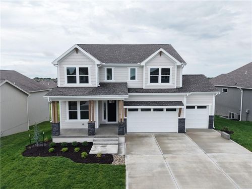 1709 Sw Arbor Park Dr, Lee's Summit, MO, 64082-4225 | Card Image