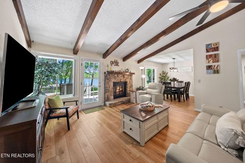 18 Woodland Ter, Crossville, TN, 38558-4008 | Card Image