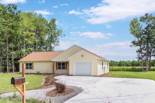 124 Shoshone Trl, Hertford, NC, 27944-9158 | Card Image