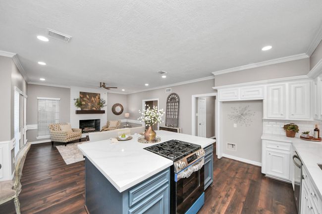 Open concept at it's finest! | Image 13