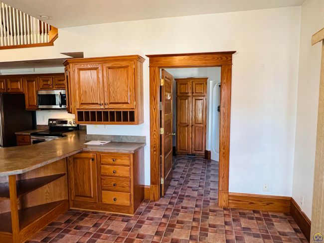 703 Pioneer St, House other with 4 bedrooms, 3 bathrooms and null parking in Seneca KS | Image 12
