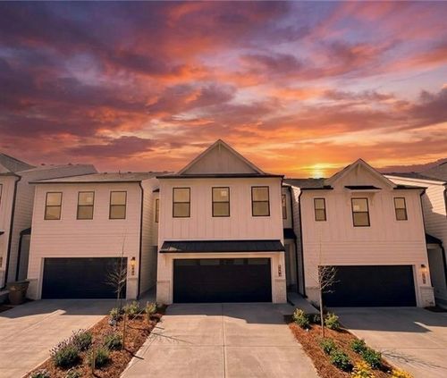 7304 Mulberry Trace Ln, Flowery Branch, GA, 30542-1504 | Card Image