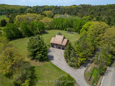 300 Old Bathurst St, House other with 3 bedrooms, 2 bathrooms and 18 parking in King City ON | Image 1