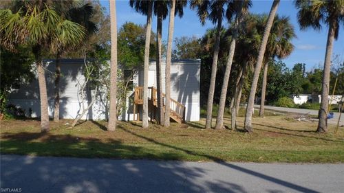 370 San Bernardino St, NORTH FORT MYERS, FL, 33903-3335 | Card Image