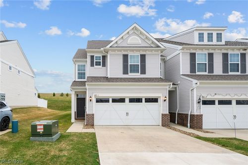 unit-1-885 Dipper Ln, Aurora, OH, 44202-8786 | Card Image