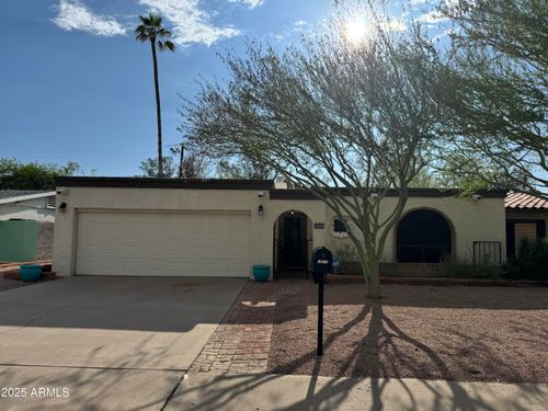 8032 N 10th St, Phoenix, AZ, 85020-3704 | Card Image