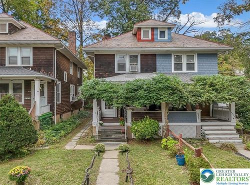 581 Lafayette Ave, Palmerton, PA, 18071-1620 | Card Image