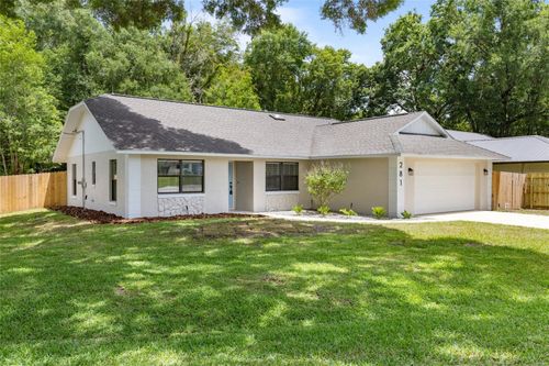 281 E Country Club Dr, WILLISTON, FL, 32696-8511 | Card Image