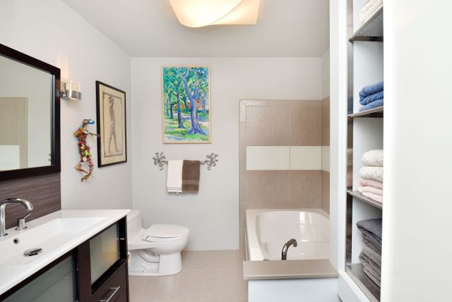 C-2 - 42266 Woodward Ave, Condo with 2 bedrooms, 2 bathrooms and null parking in Bloomfield Hills MI | Image 17