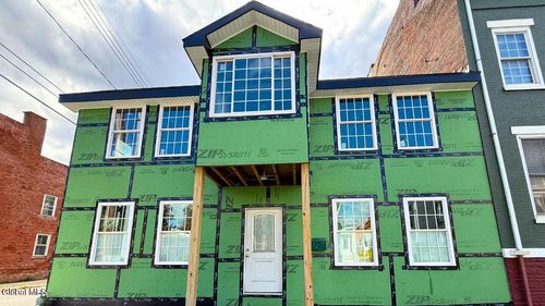 16 Broad St, Waterford, NY, 12188-2434 | Card Image