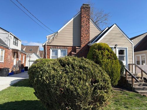 987 Wallace Ave, North Baldwin, NY, 11510-2140 | Card Image