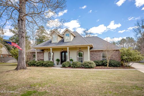 6112 Olde Magnolia Drive, Ocean Springs, MS, 39564 | Card Image