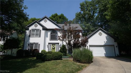1247 Glenoak Dr, Tallmadge, OH, 44278-2688 | Card Image