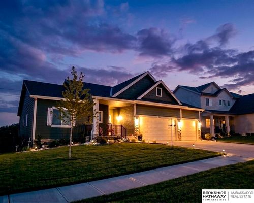 5520 N 181st St, Elkhorn, NE, 68022-4341 | Card Image