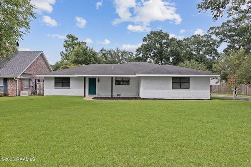 209 Sandager Ave, Jeanerette, LA, 70544-6008 | Card Image