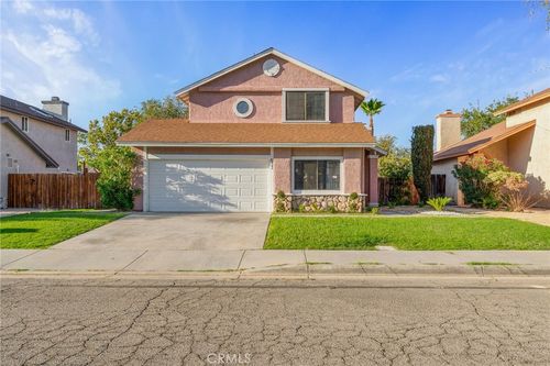 533 E Jackman St, Lancaster, CA, 93535-2657 | Card Image