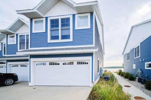 143 Joslin Cove Dr, Manistee, MI, 49660-1178 | Card Image