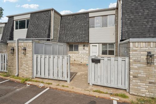 1622 Claudia Dr, Norman, OK, 73071-2826 | Card Image