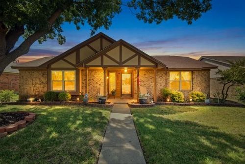 1500 Laredo Ln, Mesquite, TX, 75150-4896 | Card Image