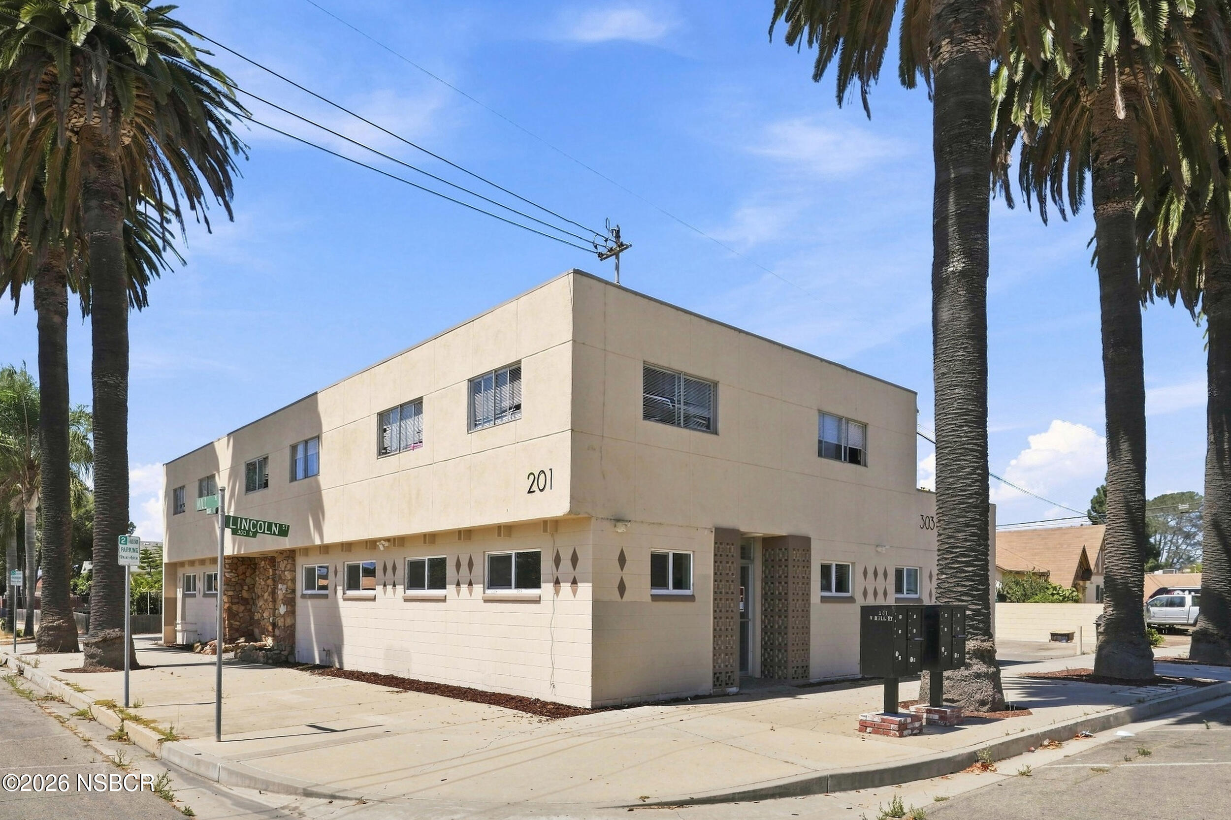 303 N Lincoln St, Santa Maria, CA 93454