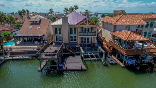 13514 King Phillip Ct, Corpus Christi, TX, 78418-6927 | Card Image
