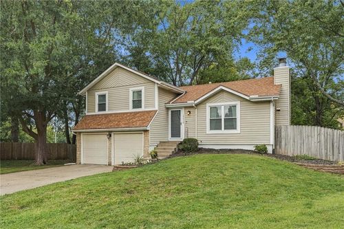 15012 149th St, Olathe, KS, 66062-4632 | Card Image