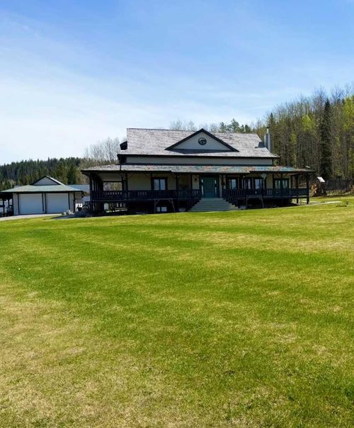 24403 E River Rd, Hinton, AB, T7V0A3 | Card Image