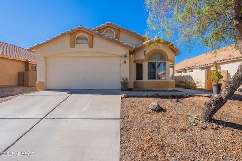 8940 E Marci Lynne Way, Tucson, AZ, 85747-5624 | Card Image