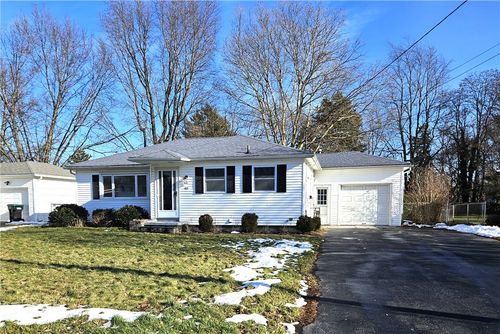40 Chad Cir, Greece, NY, 14616-5132 | Card Image